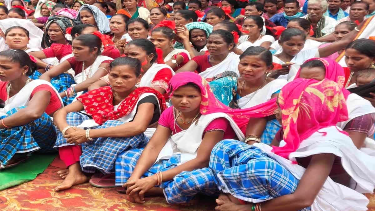 गोड्डा में आदिम जनजाति समुदाय का महाजुटान, अधिकार और विकास के मुद्दों पर हुई चर्चा