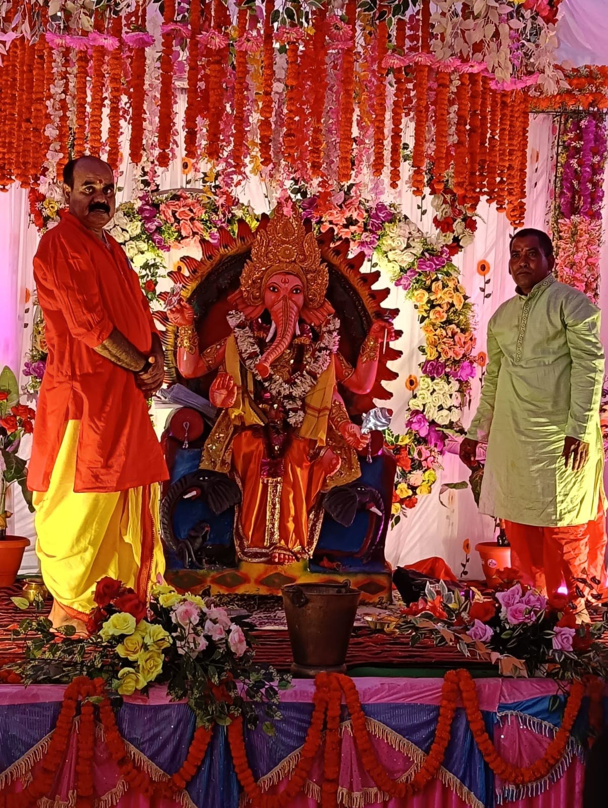 गणेशोत्सव से भक्तिमय हुआ चौपारण, जगह-जगह विराजे विघ्नहर्ता