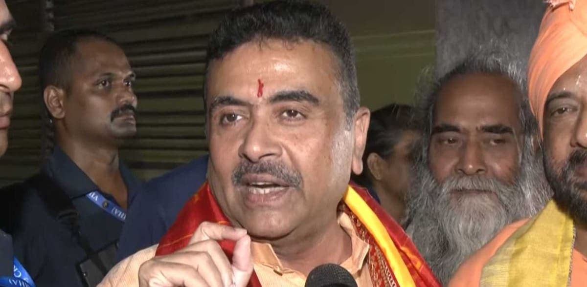 कोलकाता दुर्गा पूजा पंडाल में भगदड़, 19 लोगों की मौत
