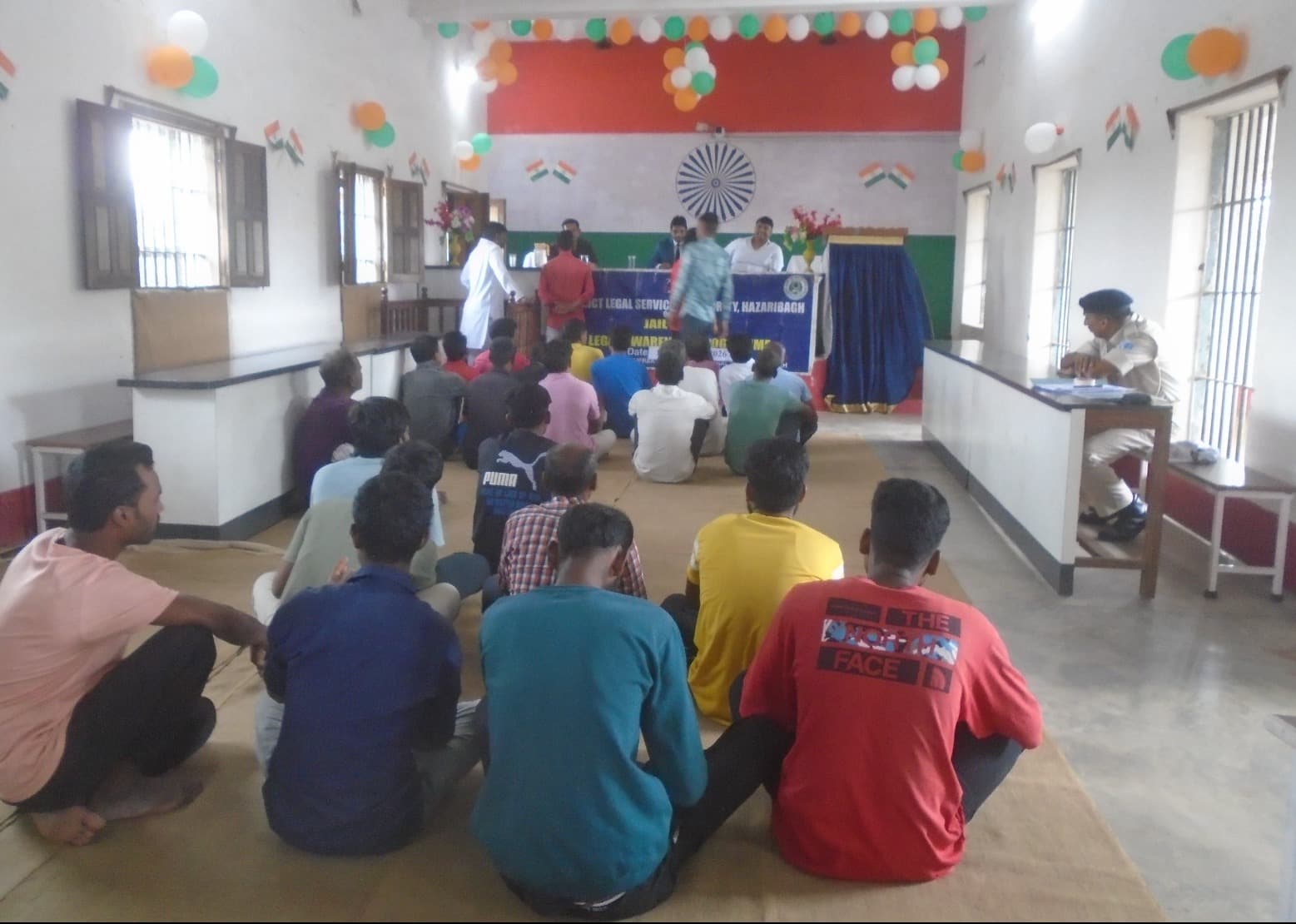 जेल अदालत में बंदियों की समस्याएं सुनी गईं, मेडिकल कैंप में हुआ स्वास्थ्य परीक्षण