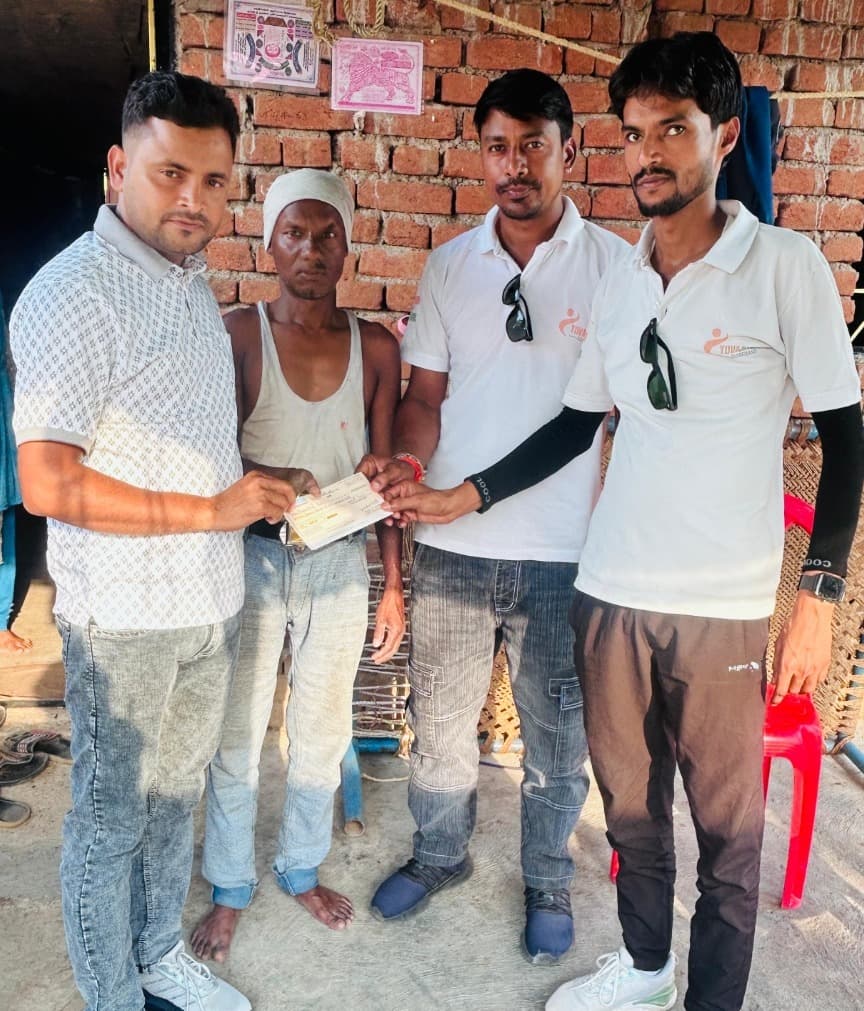 पुत्री के विवाह में सहारा बना युवा साथी झारखंड, जरूरतमंद परिवार को प्रदान किया आर्थिक सहयोग