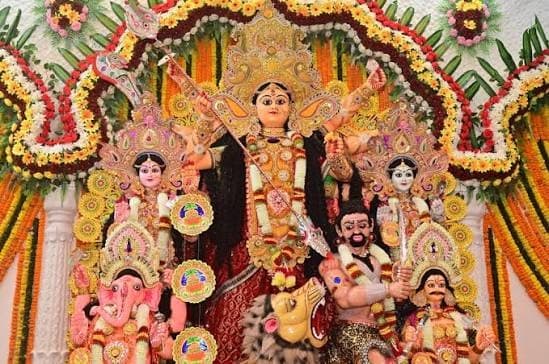प्राचीन दुर्गा मंदिर का होना है जीर्णोद्धार, हुई बैठक