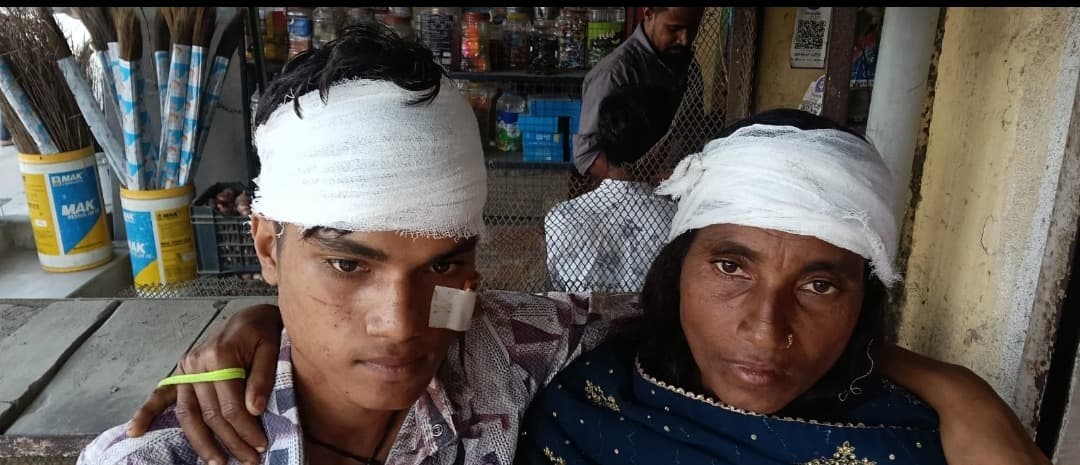 मारपीट कर जख्मी करने एवं गाली-गलौज को लेकर थाना में आवेदन, कर्रवाई की मांग
