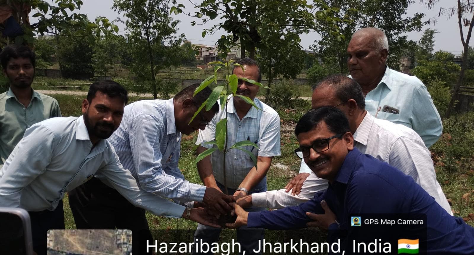 विश्व पर्यावरण दिवस पर विभावि के भूगोल विभाग में पौधारोपण व विशेष व्याख्यान का आयोजन