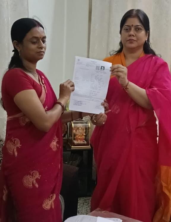 गहन पुनरीक्षण एसआईआर अभियान के तहत वरिष्ठ भाजपा नेत्री शेफाली गुप्ता ने भरा गणना प्रपत्र