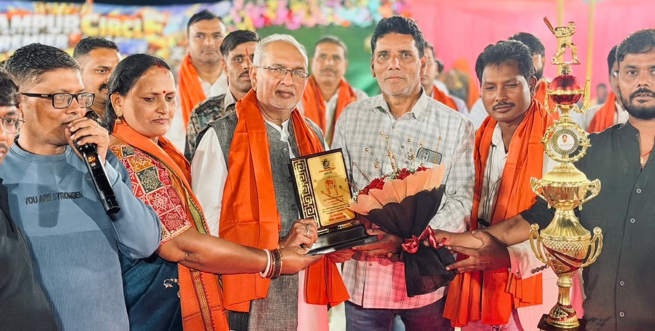 दुधिया रोशनी से जगमग हुआ रामपुर