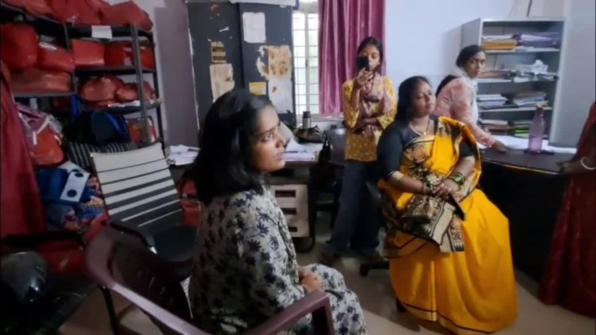 अमीषा प्रसाद की हिरासत पर रांची कोतवाली में हंगामा, थाने पहुंचे बाबूलाल मरांडी समेत BJP नेता