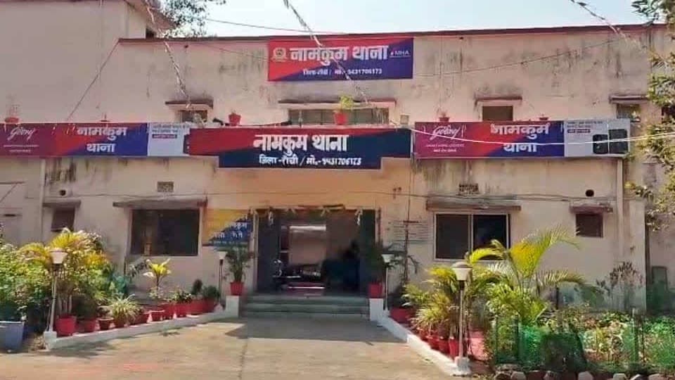 ड्यूटी के दौरान दो ट्रैफिक पुलिसकर्मियों में झड़प, रांची में जांच के आदेश