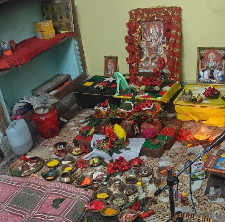 मां शैलपुत्री की आराधना के साथ कुजू कोयलांचल में शारदीय नवरात्र का शुभारंभ