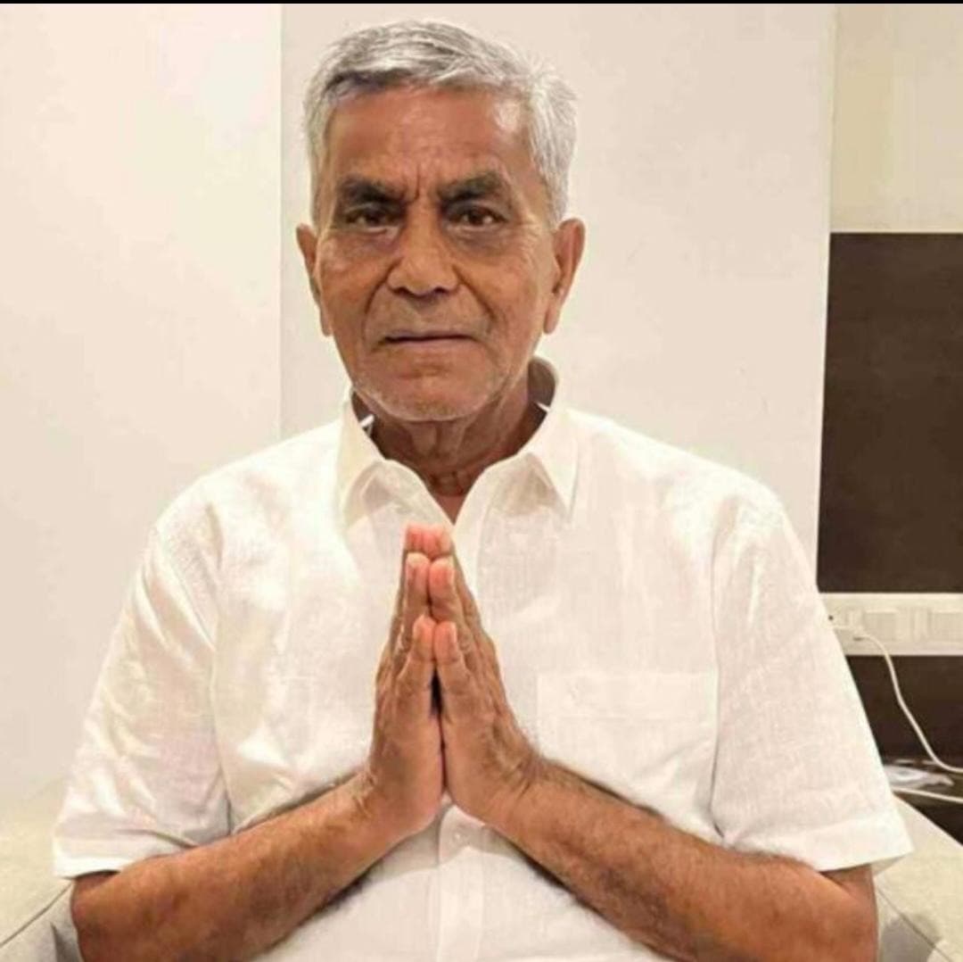 चौपारण में 'रोड नहीं तो टोल नहीं' आंदोलन
