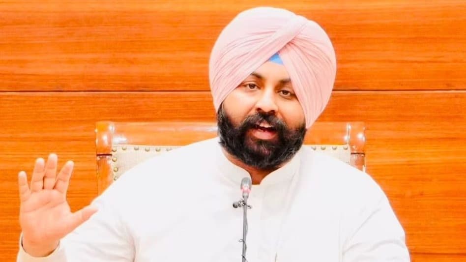 ‘देश के बाद अब राज्य में भी तय हो जवाबदेही’, पंजाब में शिक्षा मंत्री हरजोत सिंह बैंस के इस्तीफे की मांग तेज