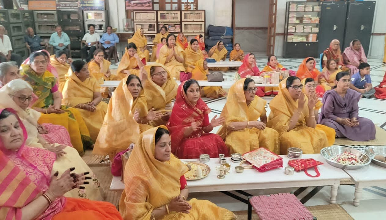 भगवान धर्मनाथ का मोक्ष कल्याणक महोत्सव श्रद्धा के साथ संपन्न, 2000 वर्ष प्राचीन षट्खंडागम ग्रंथों की हुई पूजा