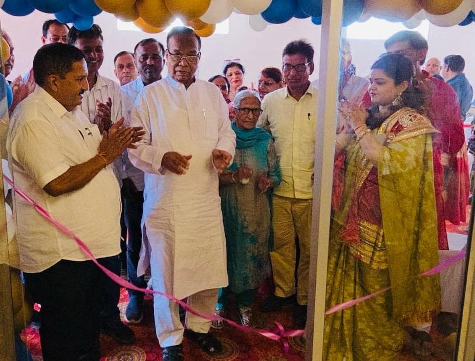 रांची बीआईटी मेसरा चौक में ‘ओबी रेस्टोरेंट’ का उद्घाटन