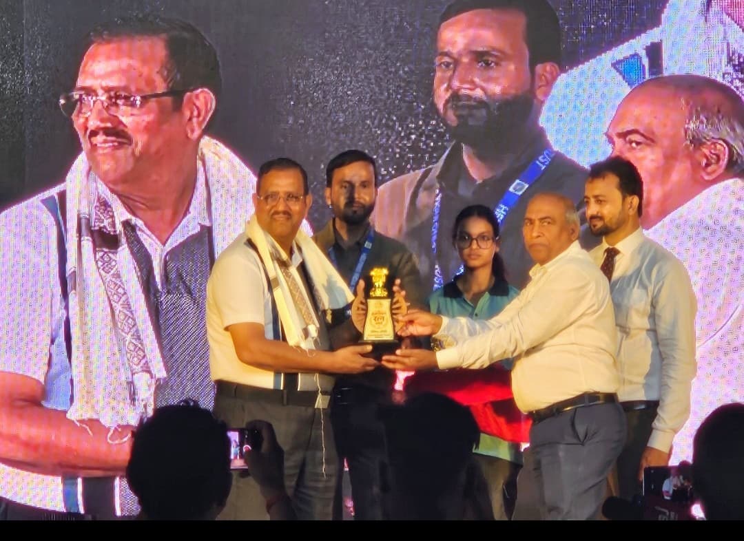 हजारीबाग रत्न अवार्ड से सम्मानित निर्मल जैन
