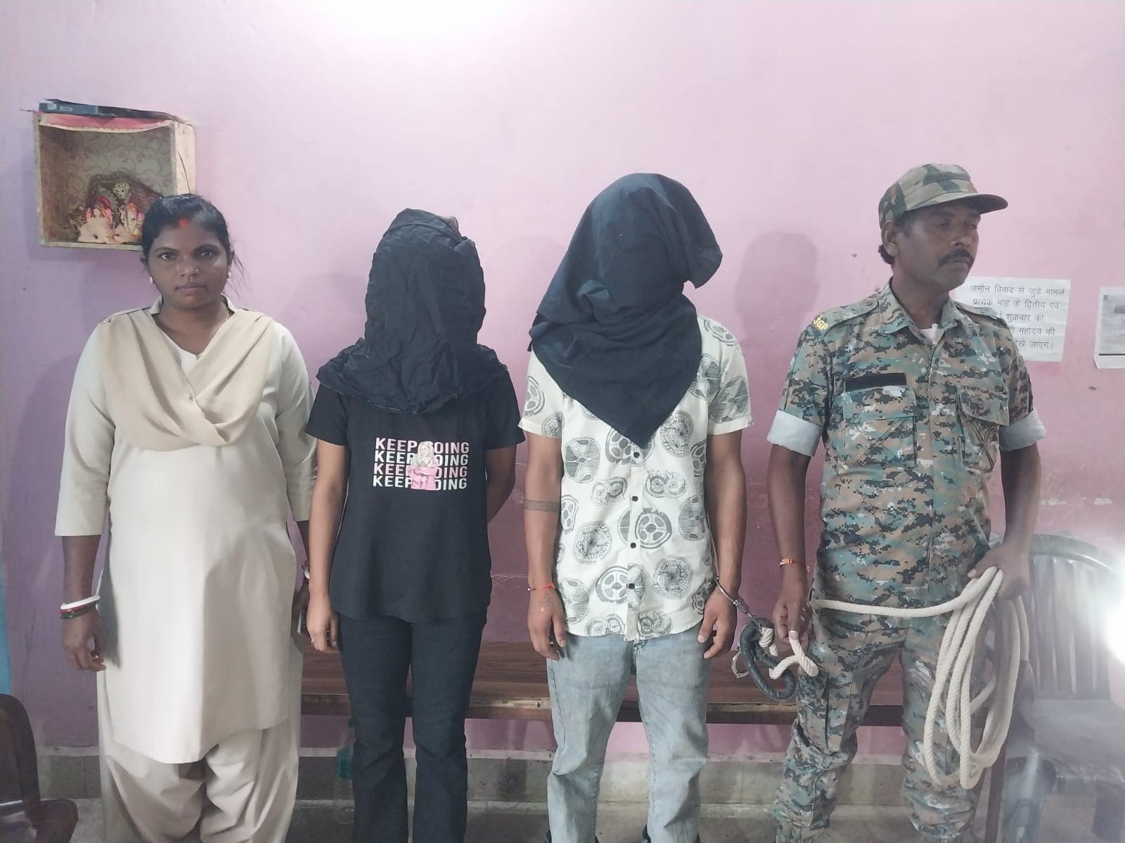 चितरपुर की दो नाबालिग युवतियों के अपहरण मामले में सगे भाई-बहन गिरफ्तार