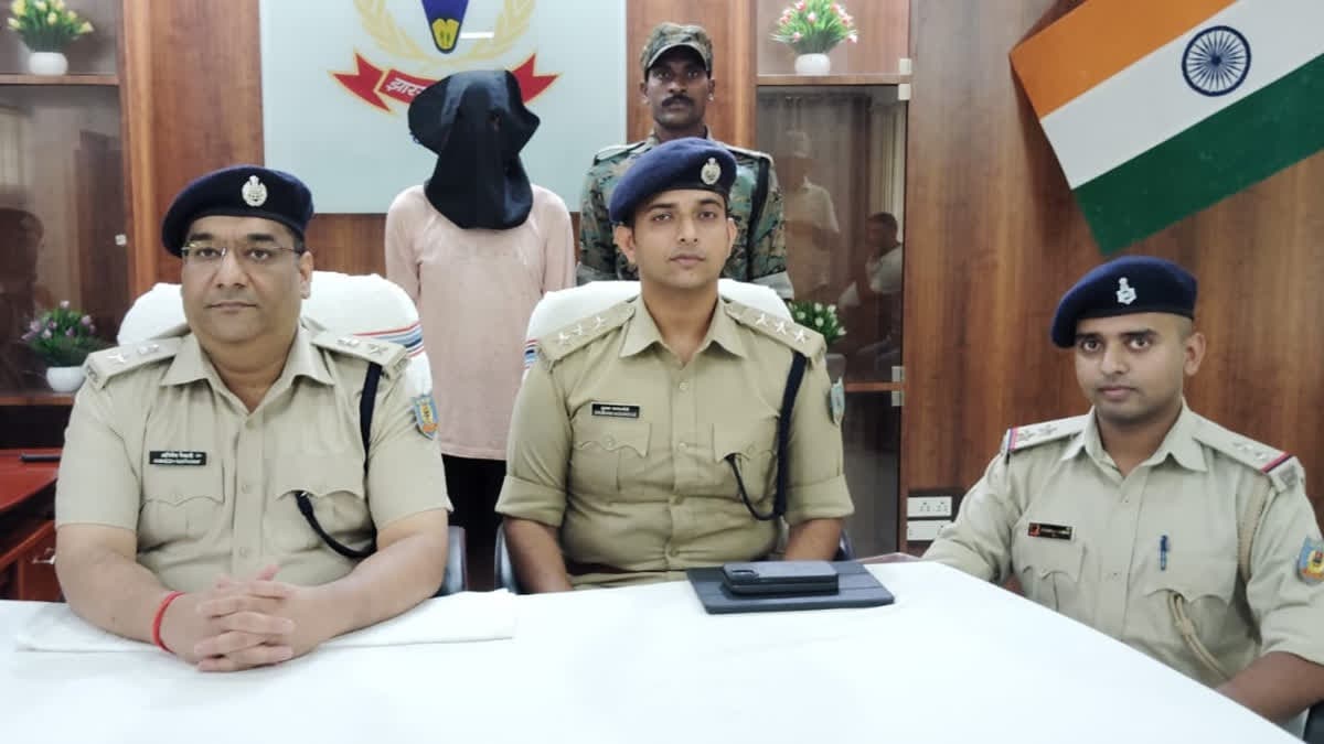 चतरा पुलिस की बड़ी कार्रवाई, TSPC का एरिया कमांडर लक्ष्मण गंझू उर्फ मोछू गिरफ्तार