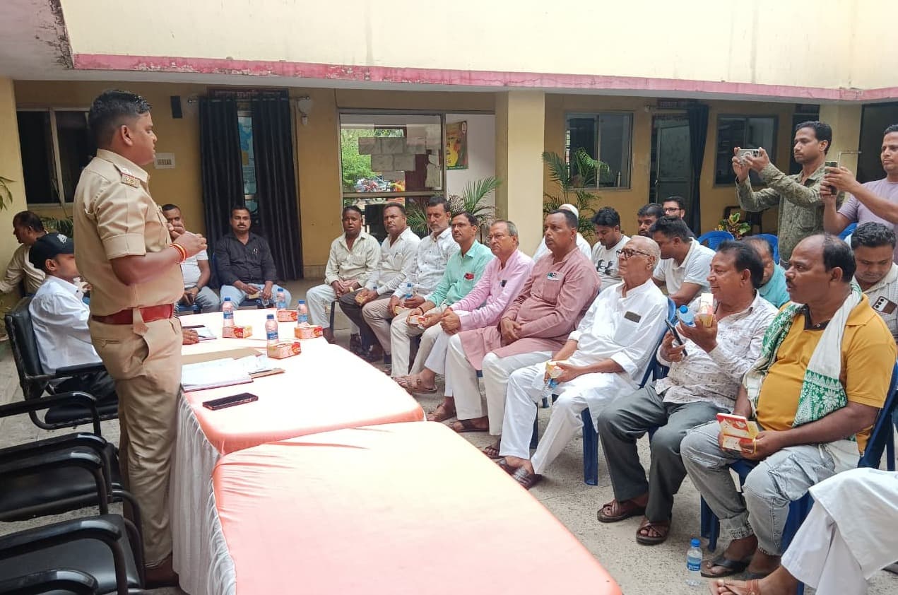 निर्धारित रूट पर ही निकलेगा ताजिया जुलूस, मुहर्रम को लेकर शांति समिति की बैठक संपन्न