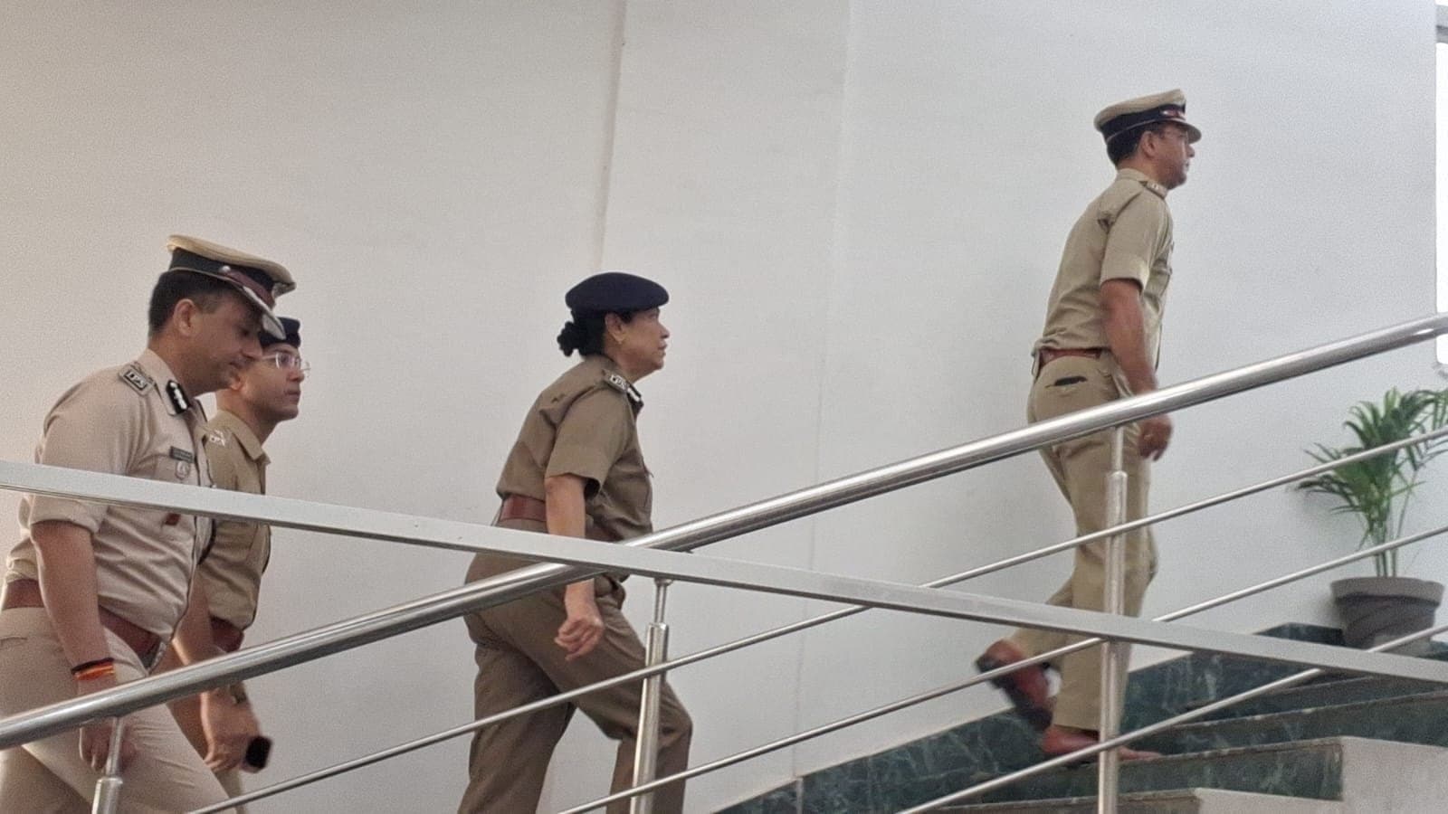 पलामू पहुंचीं डीजीपी तदाशा मिश्रा, अपराध और नक्सल गतिविधियों की समीक्षा