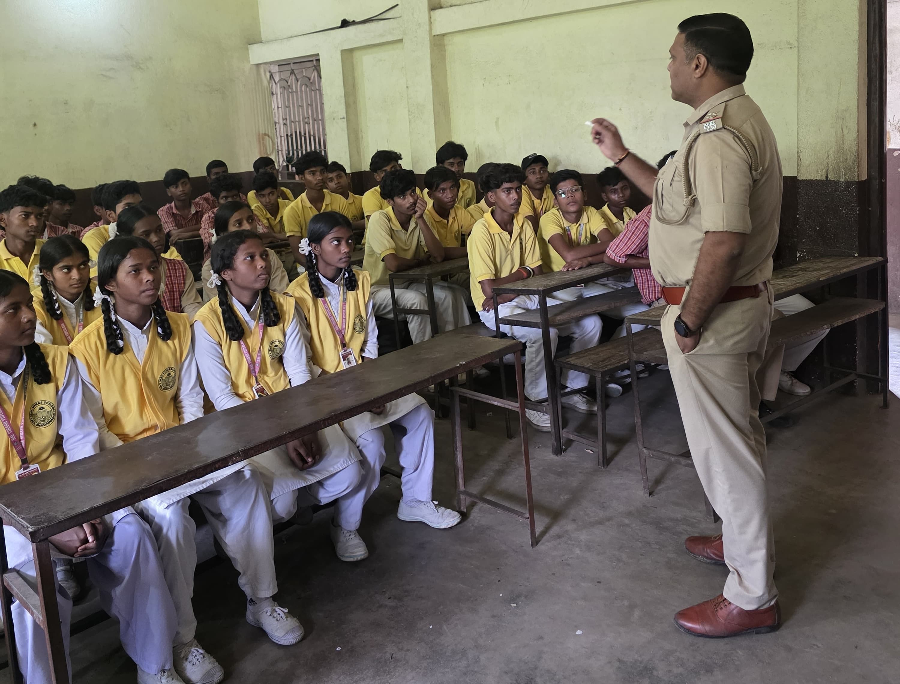भदानीनगर पुलिस ने साइबर अपराध, नशा और डायल-112 को लेकर छात्रों को किया जागरूक