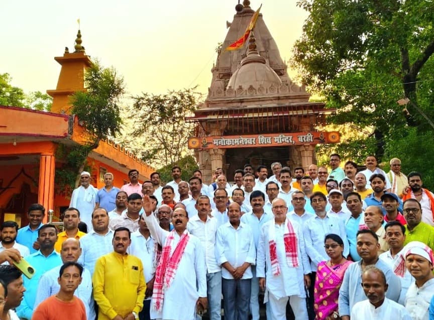 प्रधानमंत्री नरेंद्र मोदी के 12 वर्ष पूर्ण होने पर बरही में विशेष पूजा-अर्चना