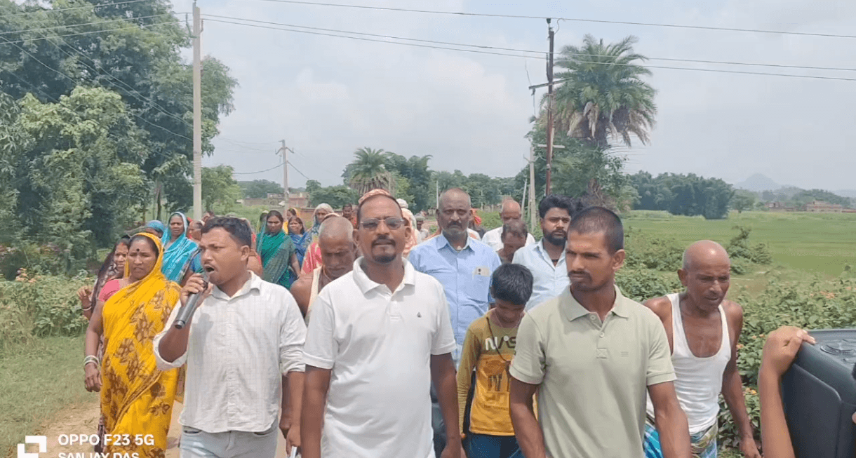 गावां में भूमाफियाओं के खिलाफ किसान महासभा का फूटा आक्रोश