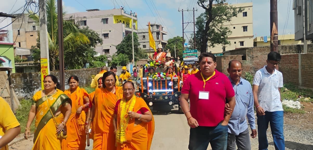 मां गायत्री की प्राण-प्रतिष्ठा को लेकर बाबूगांव में भक्तिमय माहौल