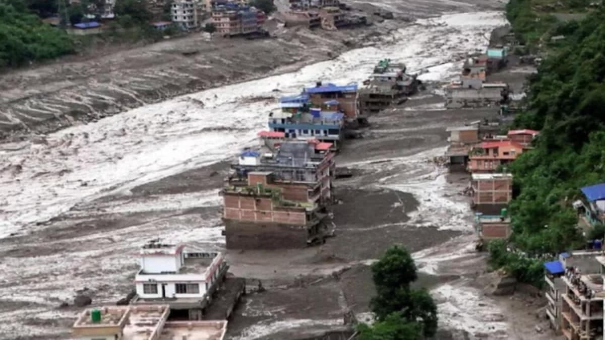 नेपाल में फ्लैश फ्लड से 1410 लोगों की मौत, 6100 से ज्यादा अब भी लापता