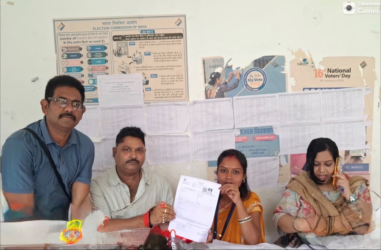 बीएलओ को समय पर इन्यूमरेशन फॉर्म जमा करें मतदाता, डिजिटाइजेशन कार्य में लाएं तेजी : मनोज नारायण भगत