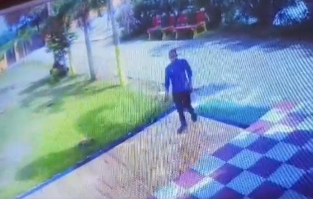 कात्यायनी मंदिर में चोरी से मचा हड़कंप, CCTV में संदिग्ध युवक कैद