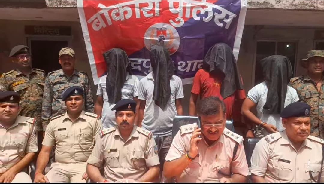 तेलो में अवैध विदेशी शराब फैक्ट्री का भंडाफोड़, चार गिरफ्तार, भारी मात्रा में शराब व सामग्री जब्त