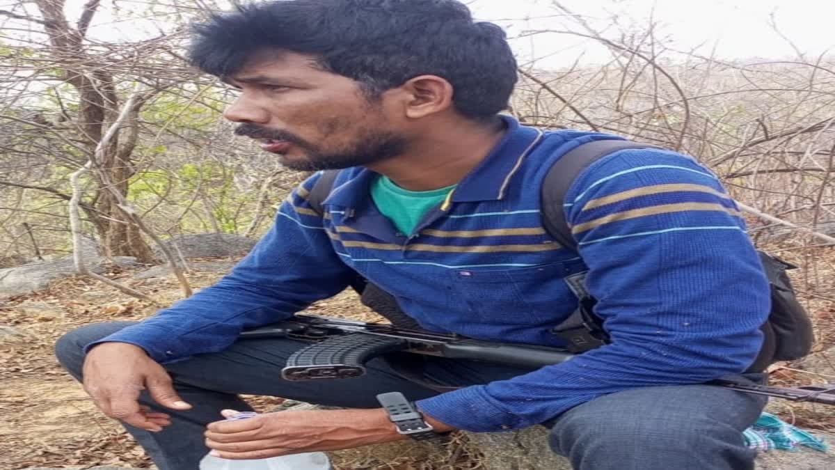 झारखंड-बिहार में सक्रिय नक्सली नितेश यादव और सहयोगी की तलाश तेज, पुलिस ने शुरू किया अभियान