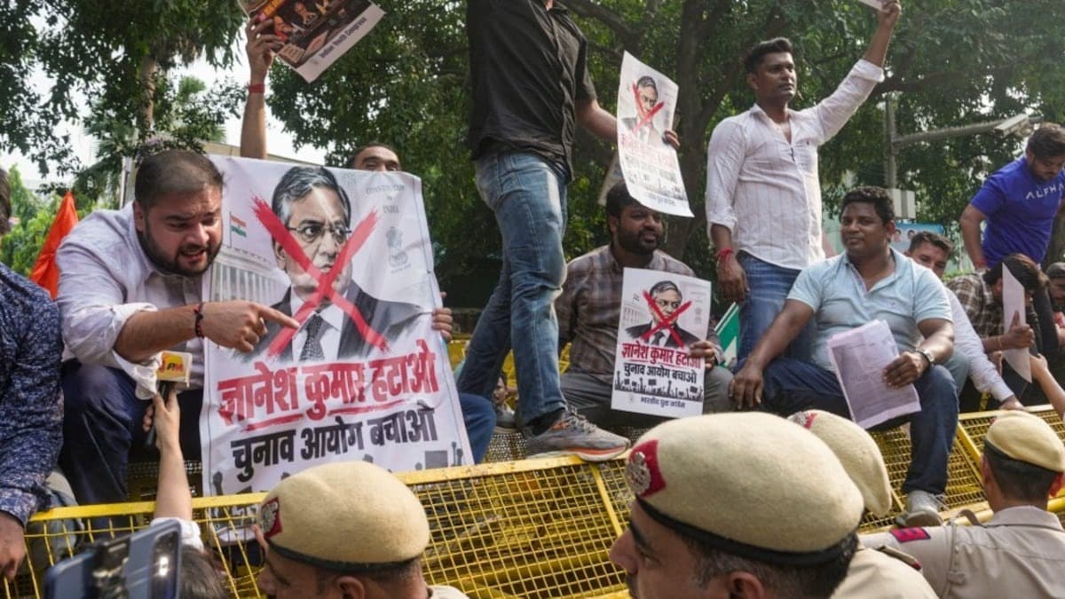 राहुल गांधी की मांग पर विपक्ष का देशव्यापी आंदोलन, CEC पर उठे सवाल