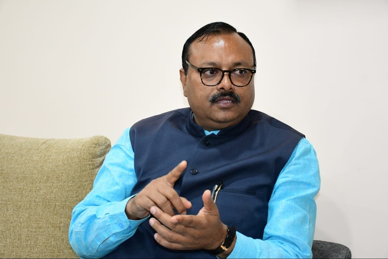 राष्ट्रीय स्वयं सेवक संघ प्रांत कार्यालय पर बमबारी की घटना अत्यंत गंभीर इसकी उच्चस्तरीय जांच करा दोषियों को कड़ी सजा दी जाय– बिरंची नारायण 