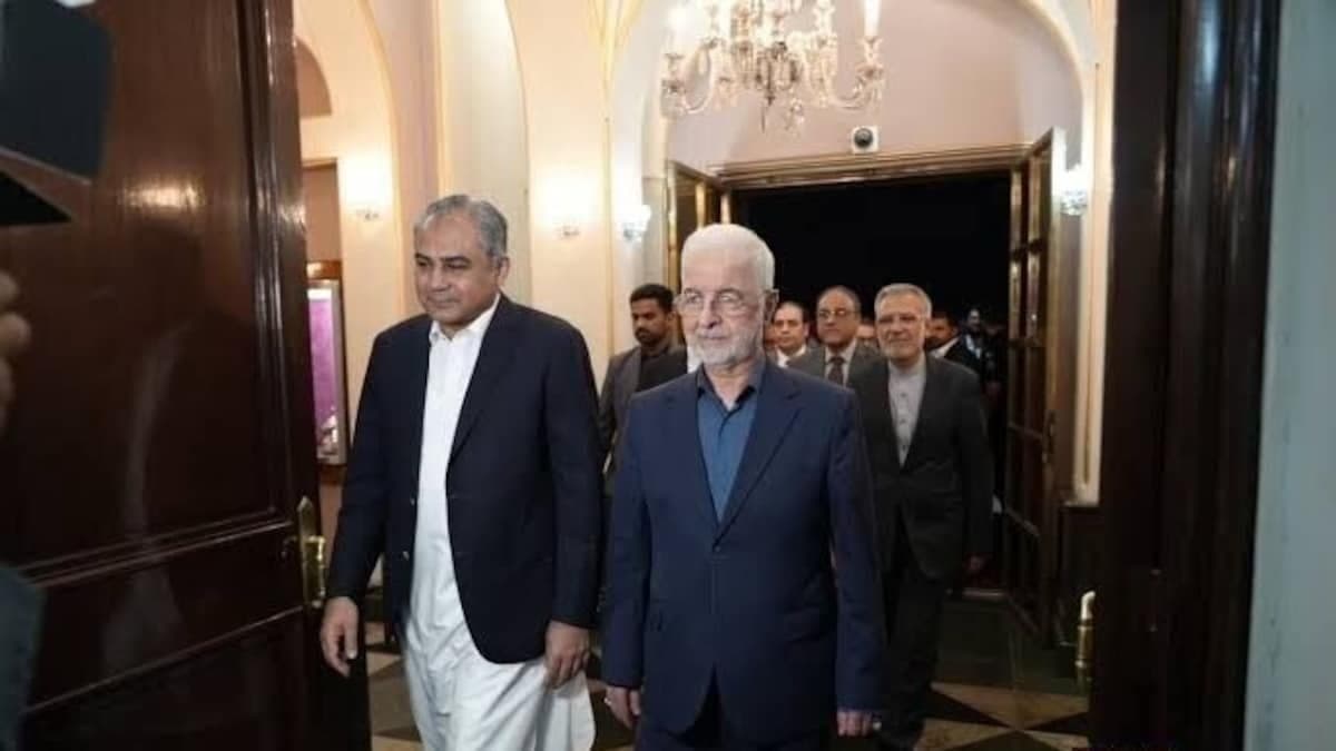 ईरान-US डील की बढ़ी उम्मीद, तेहरान पहुंचे पाकिस्तान के गृह मंत्री मोहसिन नकवी