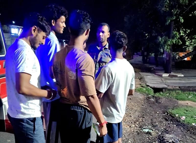 हजारीबाग में मनचलों और अड्डेबाजों पर रातभर चले अभियान में 59 पर पुलिस का शिकंजा