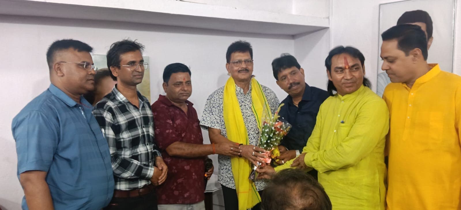 स्वर सम्राट मोहम्मद रफी की पुण्यतिथि पर गूंजे अमर नगमे, हजारीबाग आर्ट एंड कल्चरल ट्रस्ट ने दी भावभीनी श्रद्धांजलि