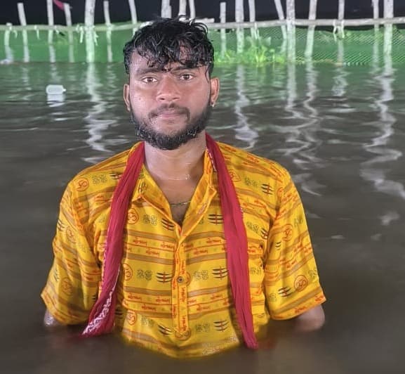 त्योहार की खुशियां मातम में बदलीं, मुकुंदगंज में वाहन ने दो बच्चों को रौंदा