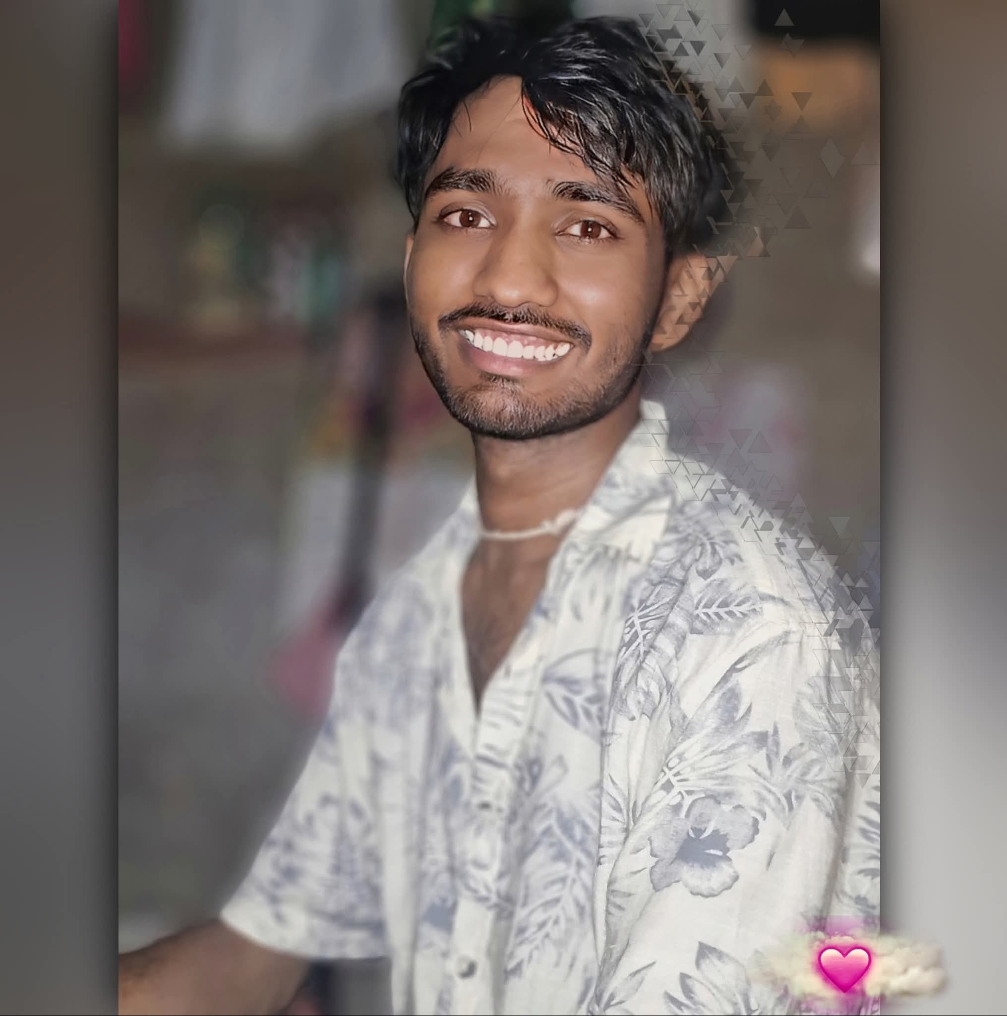 बगोदर-सरिया रोड पर पिकअप की टक्कर से घायल बाइक सवार की मौत