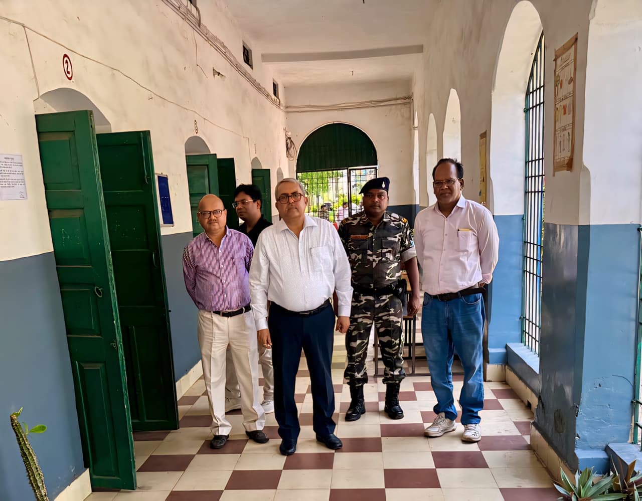 उत्तरी छोटानागपुर आयुक्त ने परीक्षा केंद्र का किया निरीक्षण, शांतिपूर्ण एवं कदाचारमुक्त संचालन के दिए निर्देश