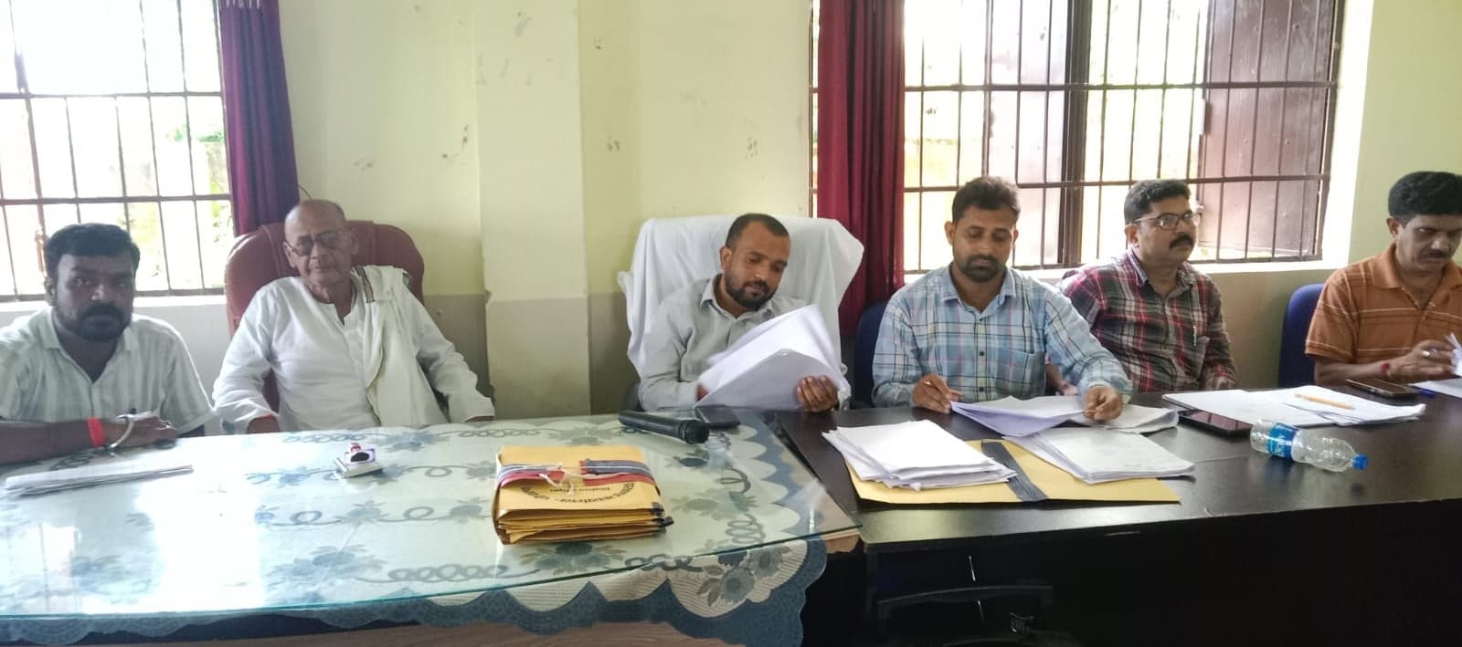 नो-मैपिंग मतदाताओं के दस्तावेजों की खुली पड़ताल, मानगढ़ में SIR सत्यापन अभियान तेज
