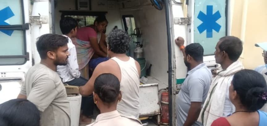 गुस्से में आकर महिला ने पीया एसिड, हालत नाजुक; बरही से हजारीबाग रेफर