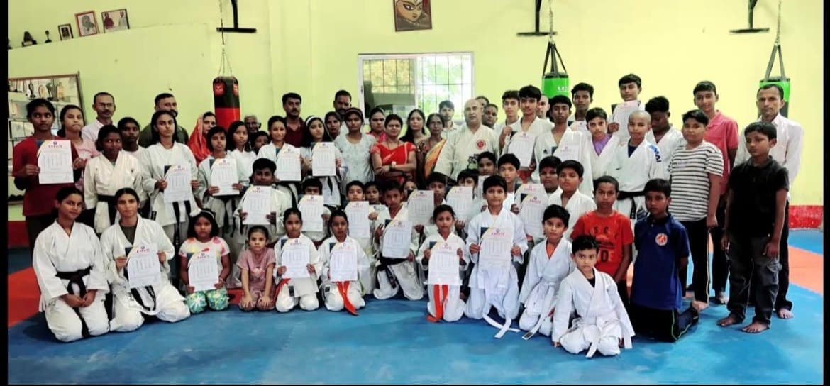 रसदा में मार्शल आर्ट्स प्रशिक्षण सह कलर बेल्ट ग्रेडिंग परीक्षा आयोजित