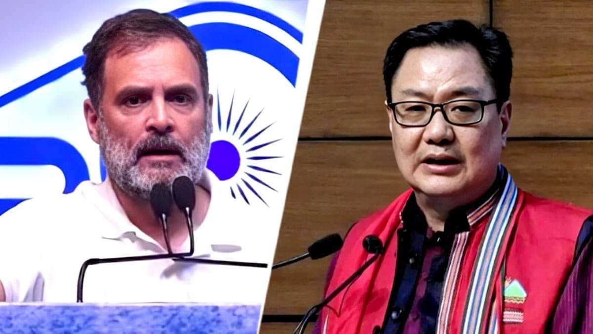जंतर-मंतर पर पुलिस कार्रवाई को लेकर सियासी घमासान, रिजिजू के बयान पर राहुल गांधी का पलटवार