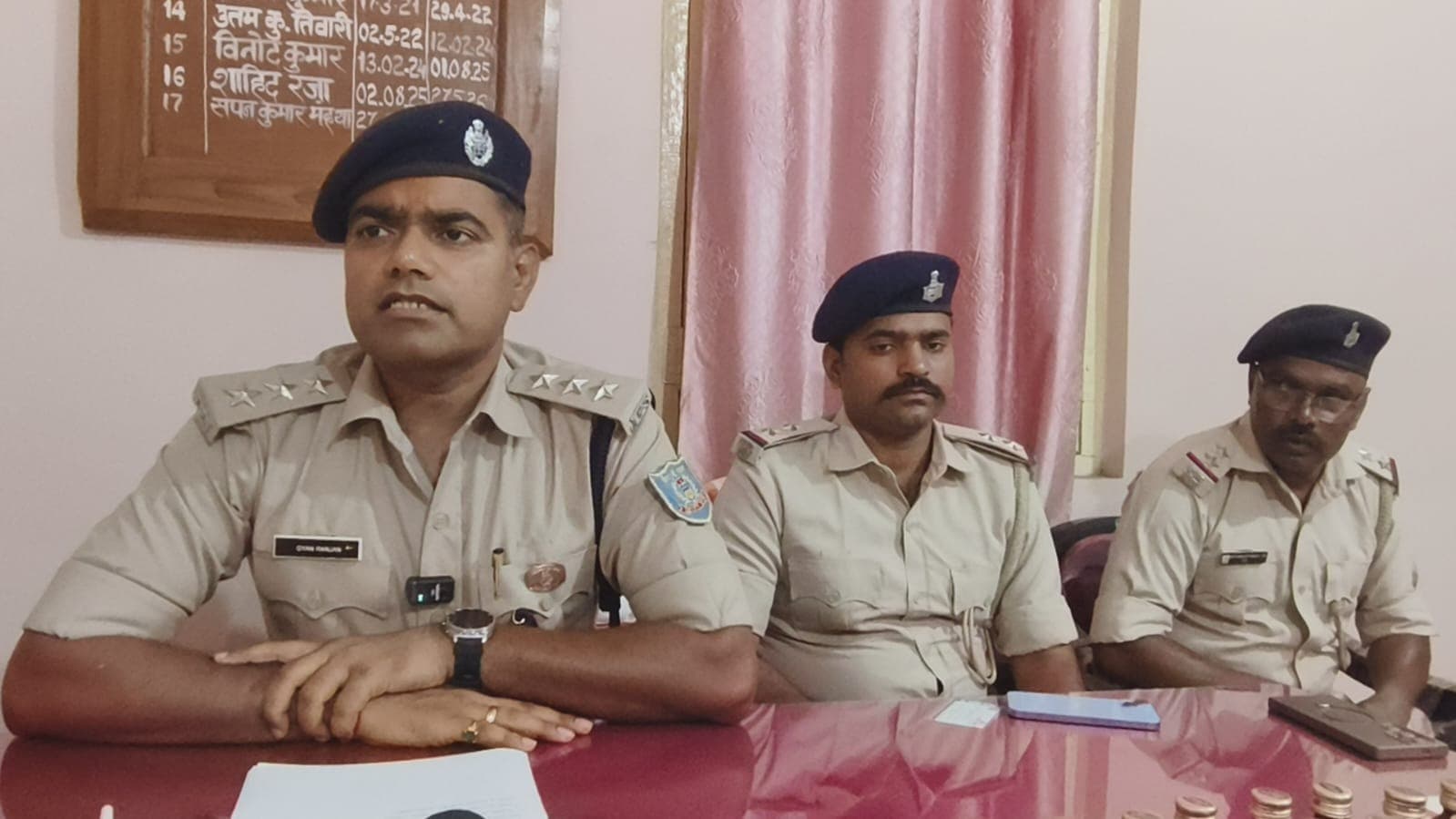 हजारीबाग में अवैध कफ सिरप व नशीली दवाओं के कारोबार पर कार्रवाई, एक गिरफ्तार