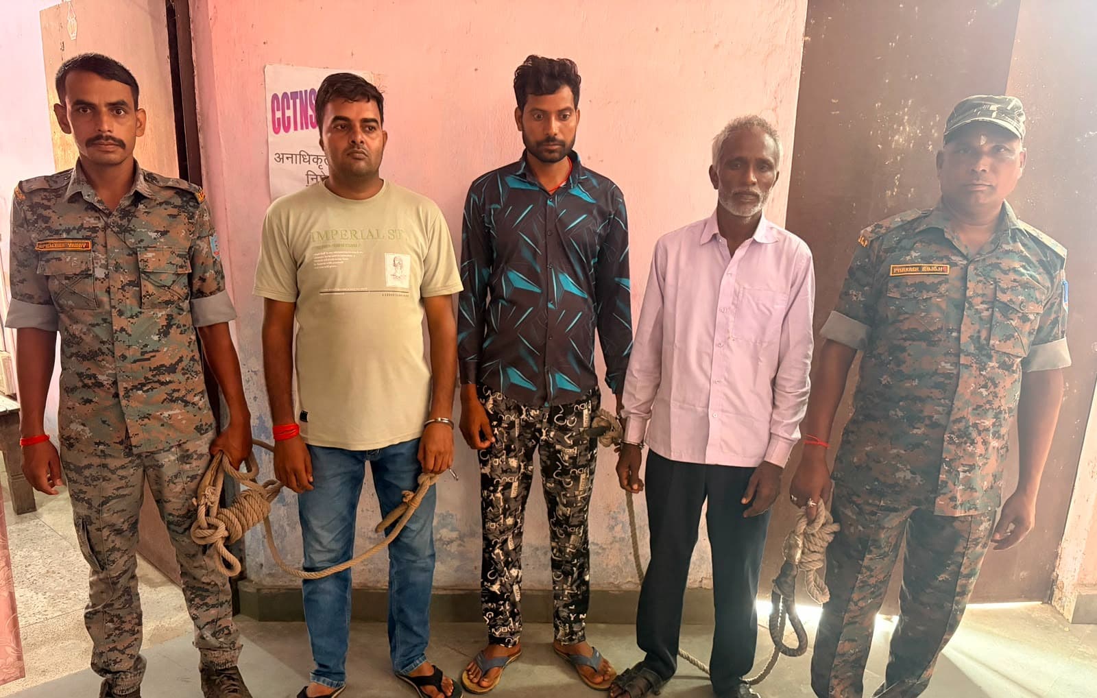 विशेष अभियान में हजारीबाग पुलिस की बड़ी कार्रवाई, 33 अपराधी गिरफ्तार