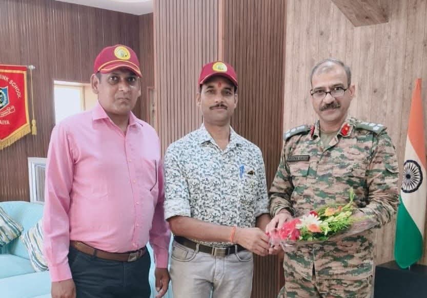 एनसीसी ग्रुप कमांडर ब्रिगेडियर दीपक गौर से पूर्व सैनिकों ने की शिष्टाचार मुलाकात।