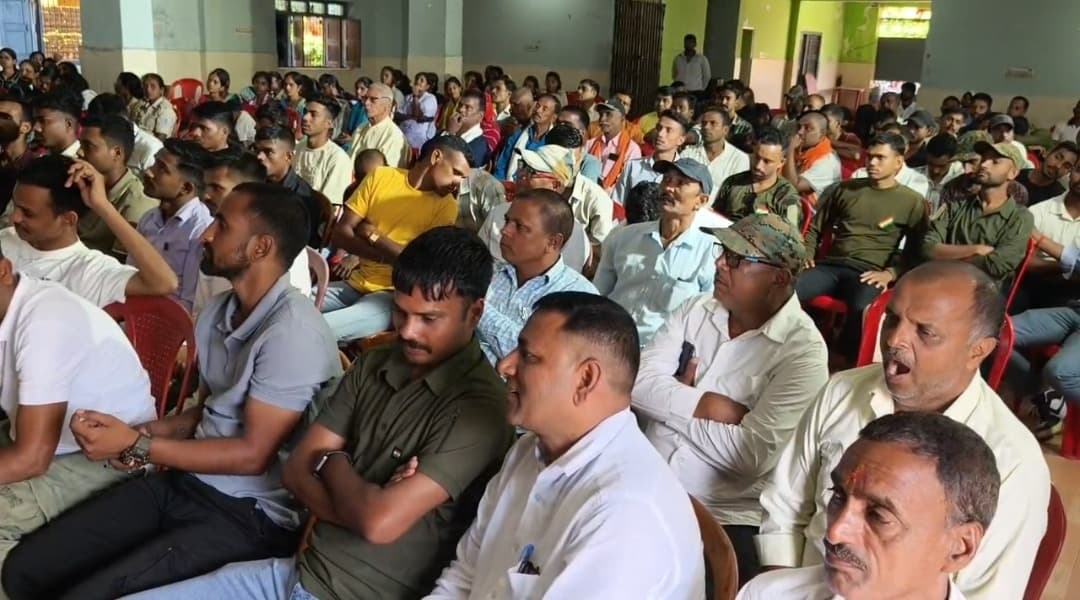 गिरिडीह में होमगार्ड जवानों की महासभा - 365 दिन ड्यूटी लागू करने की मांग