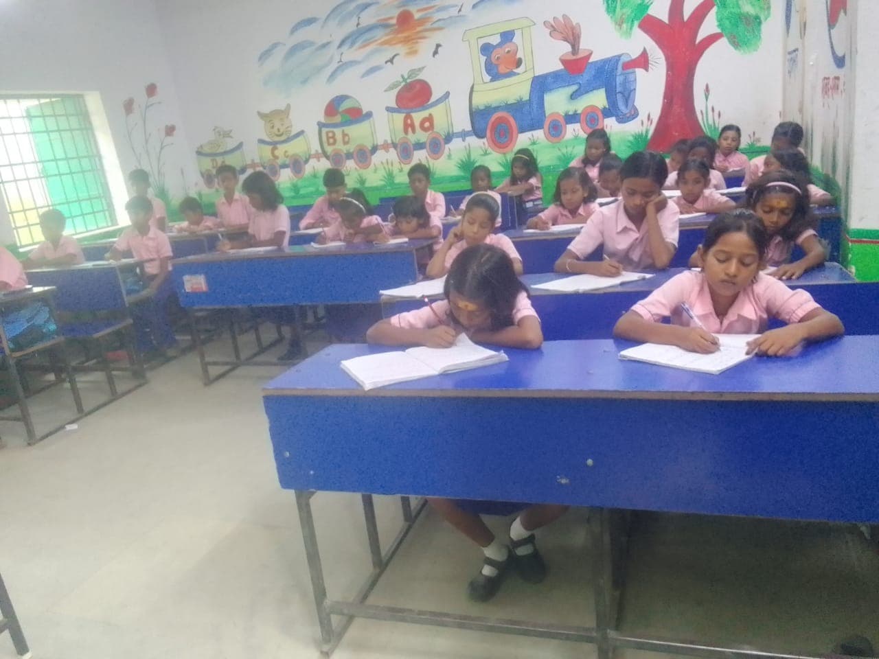 प्रखंड के सभी सरकारी विद्यालयों में मासिक रेल परीक्षा संपन्न, विद्यार्थियों ने उत्साह के साथ दी परीक्षा