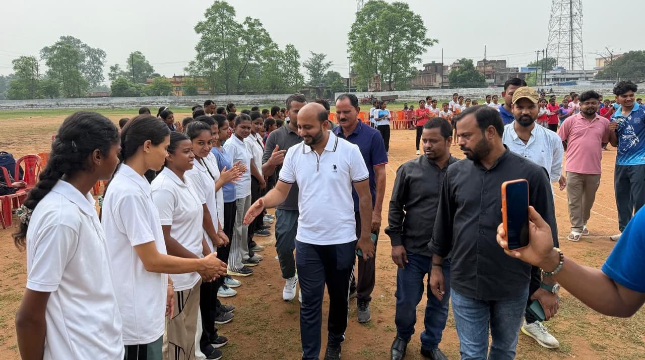 उपायुक्त ने सब-जूनियर बालिका खो-खो चैंपियनशिप का किया निरीक्षण, खिलाड़ियों का बढ़ाया उत्साह