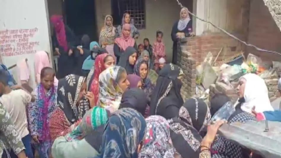 शुगर मिल की गर्म राख बनी काल, डेढ़ महीने बाद 13 वर्षीय साद ने तोड़ा दम; परिवार ने मांगा न्याय